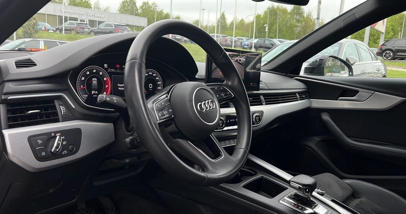 Audi A4 cena 124900 przebieg: 124760, rok produkcji 2019 z Grójec małe 497